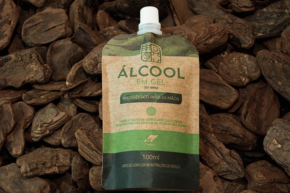 A celulose microfibrilada utilizada na fabricação do álcool em gel é produzida no recém-inaugurado Parque de Plantas Piloto da Companhia, localizado em Telêmaco Borba (PR)