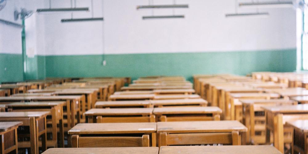 O futuro da educação à distancia no Brasil está relacionado à alguns fatores socioeconômicos em que impactam ao acesso da população brasileira às plataformas digitais e tecnológicas.
