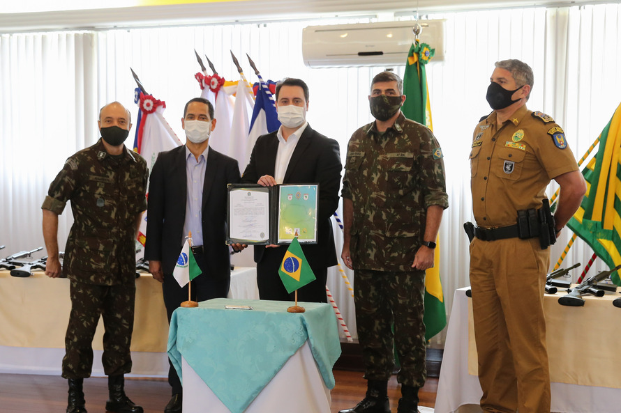 O chamado “fuzil de assalto leve” é utilizado pela Infantaria e pelos Fuzileiros do Exército Brasileiro