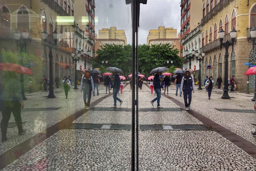  Previsão é de queda nas temperaturas a partir da quinta-feira (20), com possibilidade de geada. Confira orientações da Agricultura, Copel e Sanepar