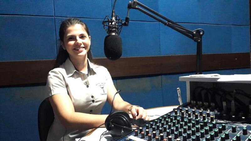 Crédito para pequenas e médias empresas e auxilio do governo foram o papo de hoje com Kamila Maiochi Chimini 