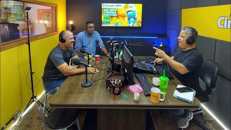 Pastor Luis Carlos Acelono cria programa para ajudar depressivos. 